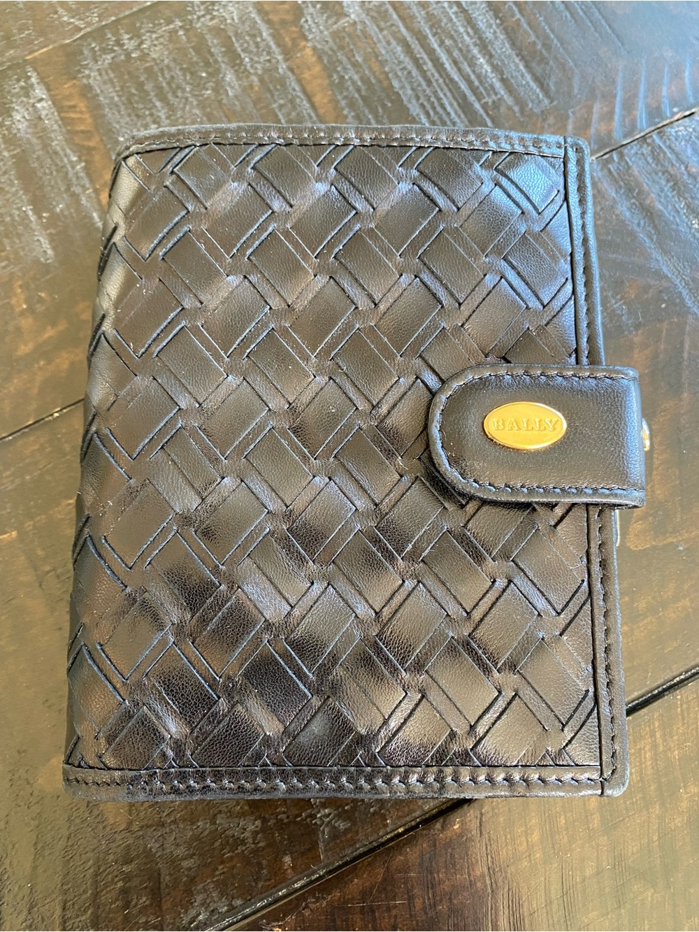 Vintage Bally Lamb Leather weave Kisslock Bifold Wallet